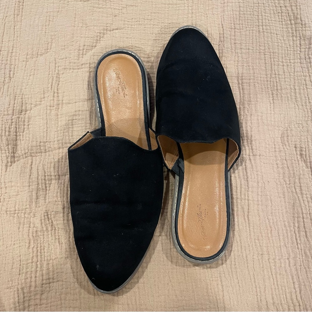 Universal Thread Black Suede Slip-On Mules